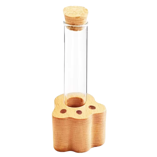 GuardaPelo — base de madera con forma de huella